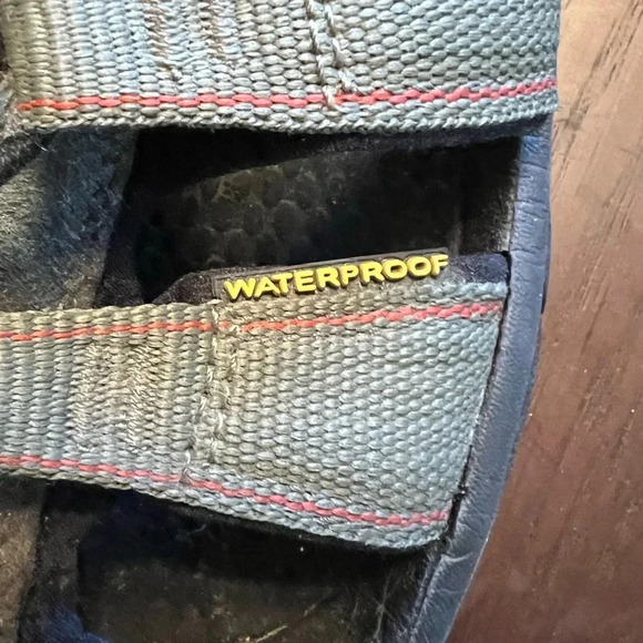 Men’s Keen waterproof shoe/sandal. Size 13. - Picture 4 of 7